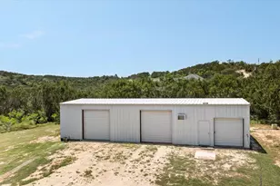 2030 Hills Court, Stephenville, TX 76401 - Photo 34