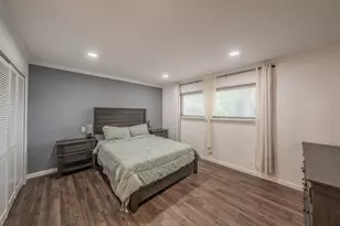 1001 Woodoak Ct, Fort Worth, TX 76112 - Photo 18