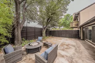1001 Woodoak Ct, Fort Worth, TX 76112 - Photo 26