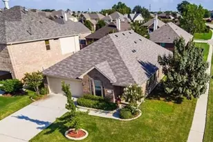 2801 Coyote Trail, Little Elm, TX 75068 - Photo 2