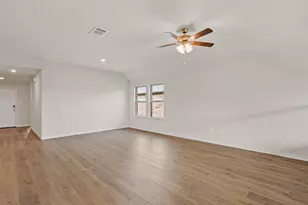 8422 Rockhopper Ln, Garland, TX 75043 - Photo 10