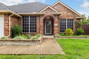 2848 Goldfinch Dr, Mesquite, TX 75181 - Photo 2