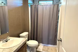 312 Candlewood Cir, Gainesville, TX 76240 - Photo 16