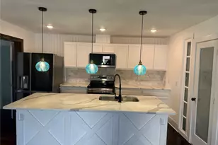 309 W 8th St, Bonham, TX 75418 - Photo 6