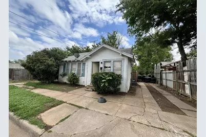 2107 Avenue I, Wichita Falls, TX 76309 - Photo 1