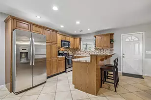 635 Classen Dr, Dallas, TX 75218 - Photo 10