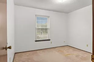 6417 Kary Lynn Dr N, Watauga, TX 76148 - Photo 20