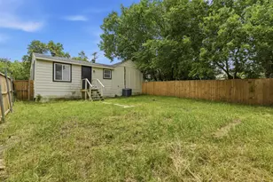 1214 Jones St, Greenville, TX 75401 - Photo 28