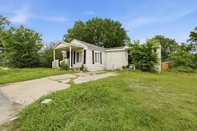 1214 Jones Street, Greenville, TX 75401 - Photo 2
