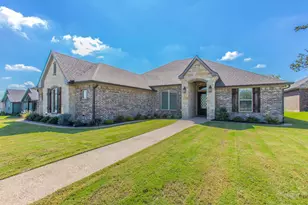 233 Fox Run Ln, Robinson, TX 76706 - Photo 2