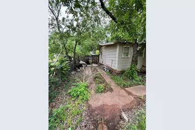 1918 N 6th Street #R, Wichita Falls, TX 76301 - Photo 14