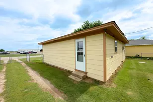 102 Ator St, Lipan, TX 76462 - Photo 14