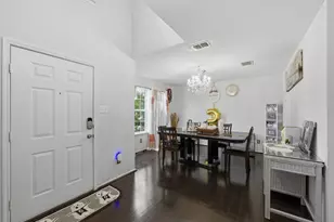 1089 Cove Hollow Dr, Cedar Hill, TX 75104 - Photo 4