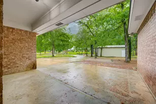 248 Butternut Ln, Powderly, TX 75473 - Photo 32