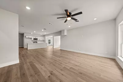 900 N 22nd Street, Waco, TX 76707 - Photo 4