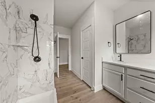 900 N 22nd St, Waco, TX 76707 - Photo 16