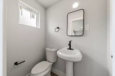 900 N 22nd Street, Waco, TX 76707 - Photo 12