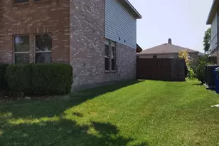 14846 Canyon Ridge Dr, Balch Springs, TX 75180 - Photo 8