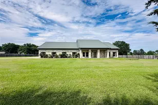 192 Randy St, Gun Barrel City, TX 75156 - Photo 2