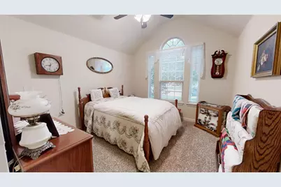 109 Donna Circle, Granbury, TX 76049 - Photo 14