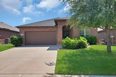 7064 Seton Hall Drive, Fort Worth, TX 76120 - Photo 2