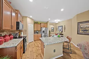7064 Seton Hall Dr, Fort Worth, TX 76120 - Photo 10