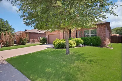 7064 Seton Hall Drive, Fort Worth, TX 76120 - Photo 4