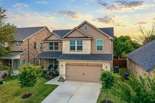 1303 Hickory Ct, Weatherford, TX 76086 - Photo 2
