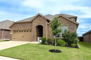 929 Philadelphia St, Fate, TX 75189 - Photo 2