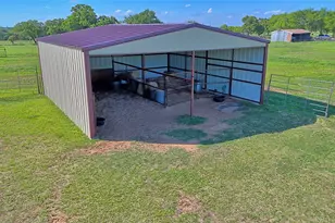 433 Fruitland Rd, Bowie, TX 76230 - Photo 14
