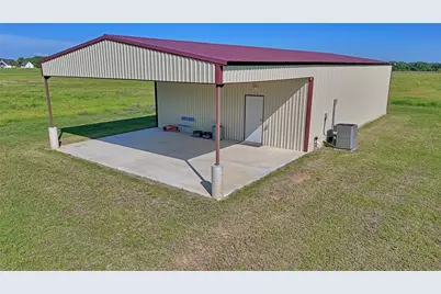 433 Fruitland Road, Bowie, TX 76230 - Photo 32