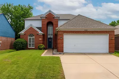 2206 Arbor Chase Circle, Arlington, TX 76011 - Photo 1