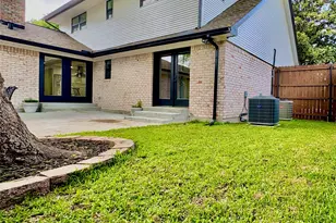 9920 Greenfield Dr, Dallas, TX 75238 - Photo 30