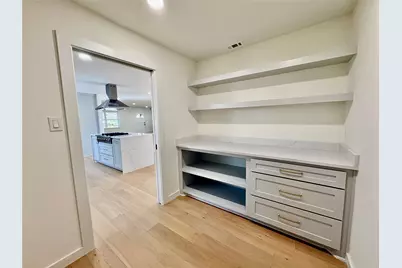 9920 Greenfield Drive, Dallas, TX 75238 - Photo 8
