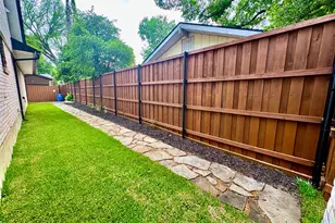9920 Greenfield Dr, Dallas, TX 75238 - Photo 38