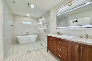 9920 Greenfield Dr, Dallas, TX 75238 - Photo 12