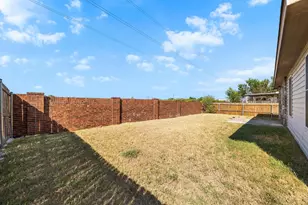 6023 Guilia Dr, Grand Prairie, TX 75052 - Photo 24