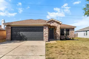 6023 Guilia Dr, Grand Prairie, TX 75052 - Photo 2