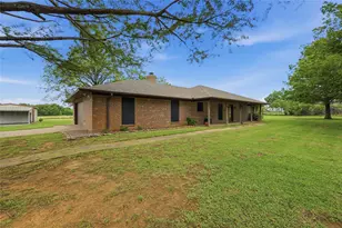 185 Owens Rd, Bells, TX 75414 - Photo 2