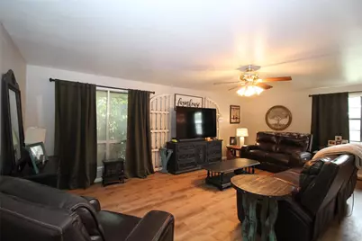 810 W Eden Street, Munday, TX 76371 - Photo 6