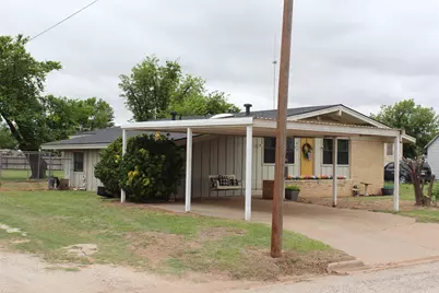 810 W Eden Street, Munday, TX 76371 - Photo 4