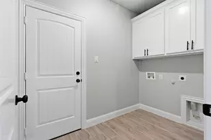 420 E Ball St, Tom Bean, TX 75491 - Photo 24
