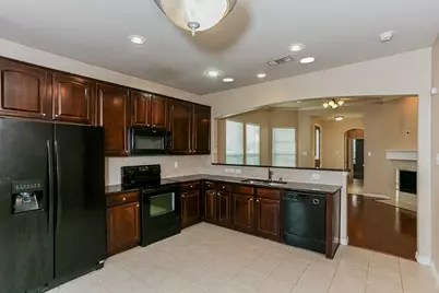 15910 Crosslake Court, Prosper, TX 75078 - Photo 10