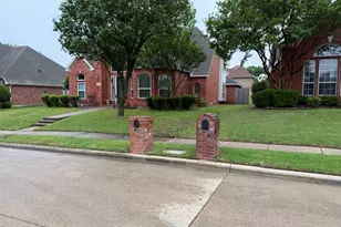 618 W Muirfield Rd, Garland, TX 75044 - Photo 2