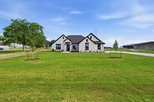 2013 Downslope Ln, Weatherford, TX 76087 - Photo 2