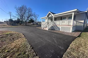 9045 FM 121, Van Alstyne, TX 75495 - Photo 2