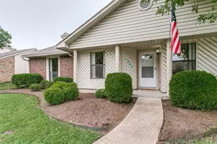 1305 Thoreau Ln, Allen, TX 75002 - Photo 2
