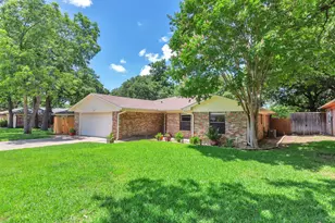 2717 Meadow Green, Bedford, TX 76021 - Photo 2