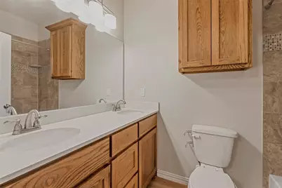 731 W Morton Street, Denison, TX 75020 - Photo 8