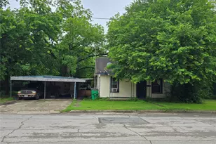 1406 E Garnett St, Gainesville, TX 76240 - Photo 2